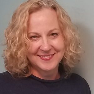 Meet your Posher, Leslie